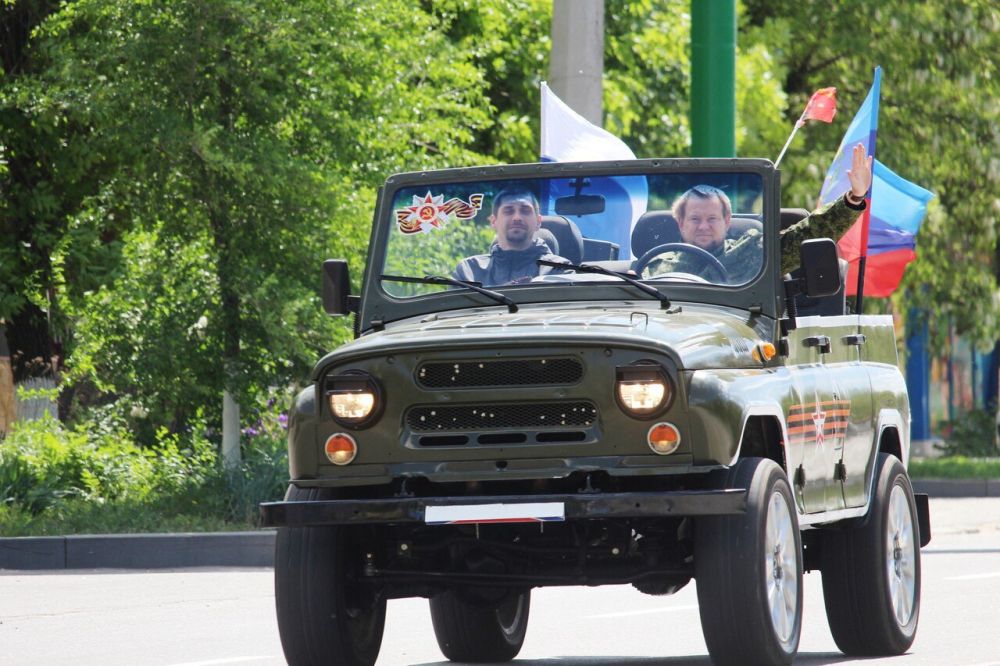 11 лет воли и единства: ЛНР празднует день рождения