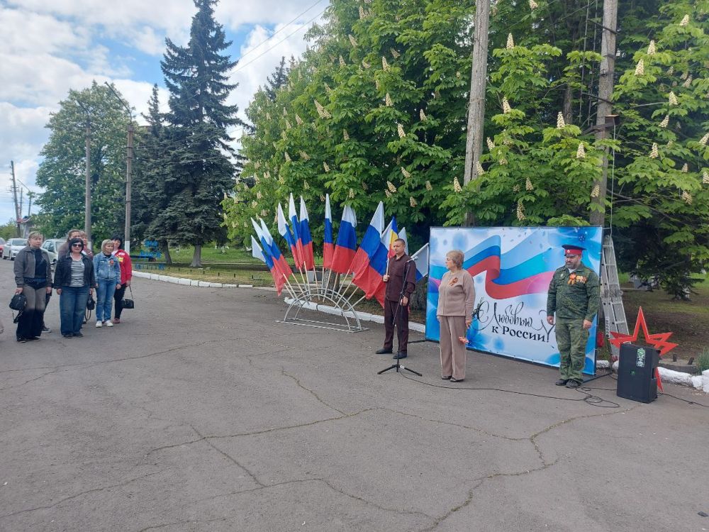 12 мая – одна из важнейших дат в истории Луганской Народной Республики, ставшая символом мужества, стойкости и стремления к свободе народа, выразившего свою волю к построению независимого демократического государства