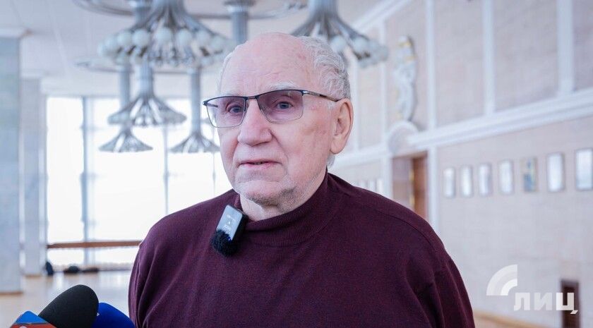 День Республики в ЛНР — праздник и со слезами, и с радостью — народный артист РФ Баринов