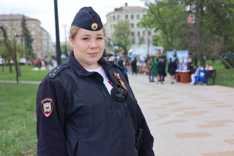 Более 1460 полицейских ЛНР обеспечили безопасность и правопорядок в ходе празднования 80-ой годовщины Великой Победы