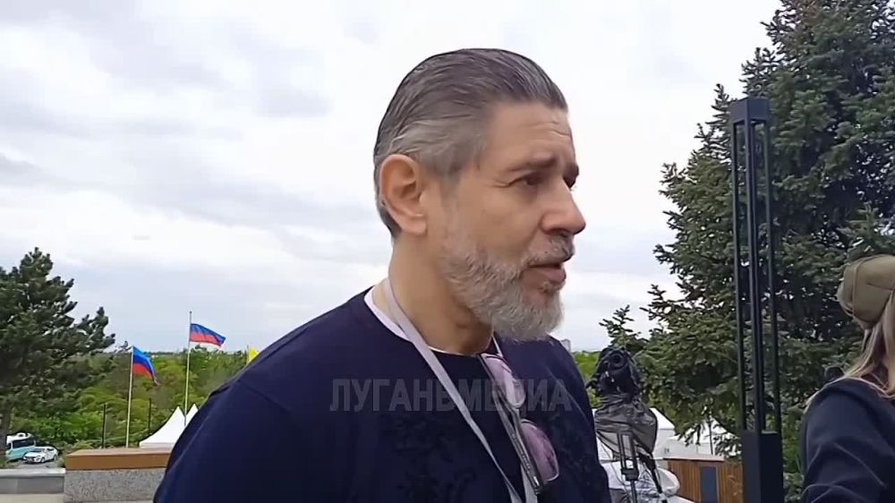 Российский артист, сценарист, продюсер, режиссер Валерий Николаев поздравляет жителей ЛНР с Днём Республики