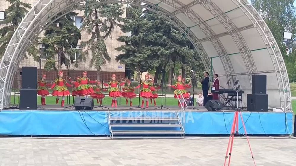 В Антраците состоялось торжественное мероприятие «Славься Республика наша Народная»