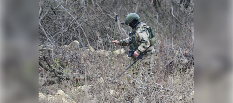Более 70 кг взрывчатки обнаружили росгвардейцы в замаскированном схроне в ЛНР (видео)