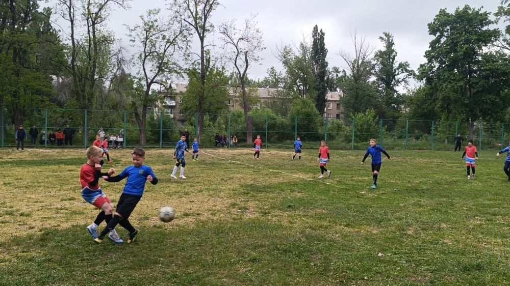 Юные спортсмены из Краснодона одержали победу в футбольном турнире