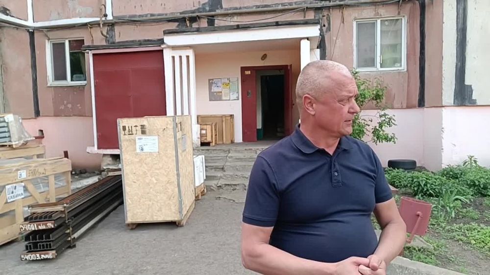 В городском округе город Ровеньки продолжаются работы по установке новых лифтов