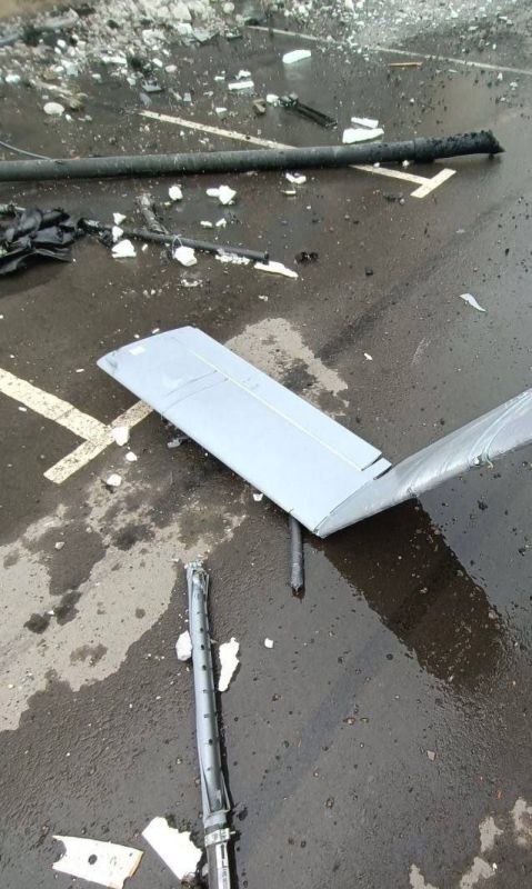 Три беспилотника ВСУ самолетного типа атаковали асфальтобетонный завод в Луганске ранним утром