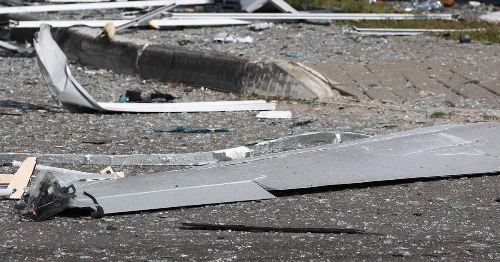 Украинские беспилотники атаковали завод в Луганске