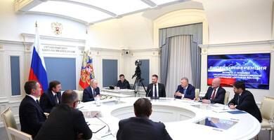 Президент России Владимир Путин призвал создать четкие и понятные критерии использования земли для бизнеса в исторических регионах и максимально очистить процесс от бюрократии