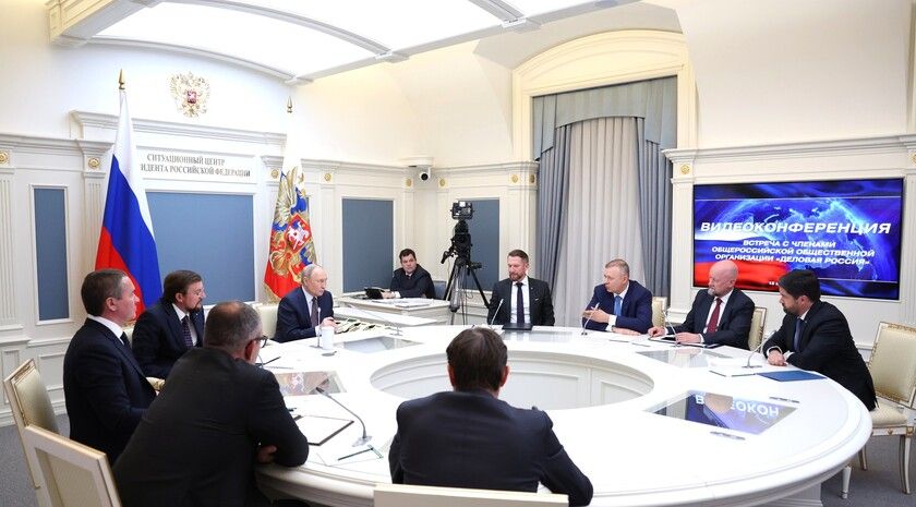 Путин призвал выработать четкие критерии использования земли для бизнеса в Донбассе и Новороссии