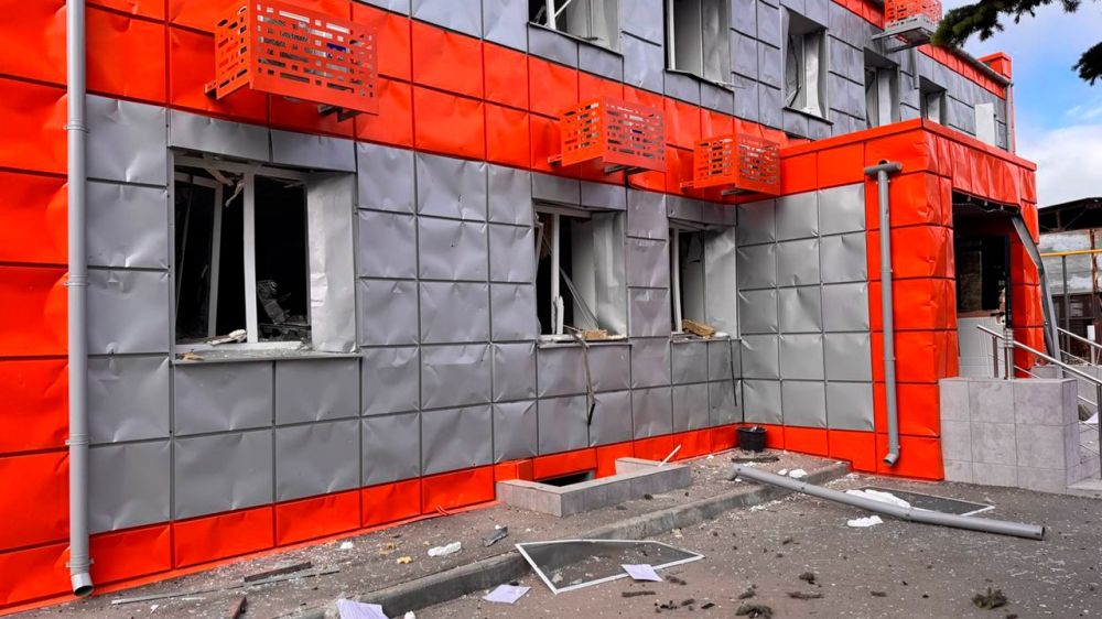 Украинские дроны атаковали завод в Луганске