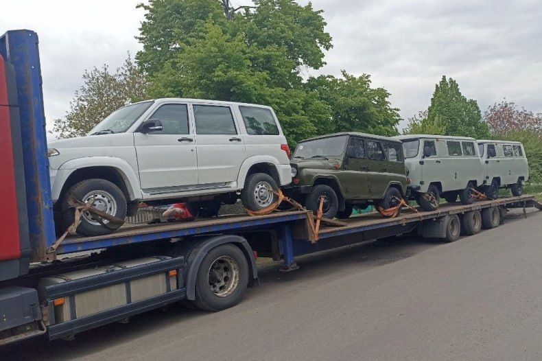Из Красноярского края поступила партия из четырёх внедорожников для передачи в войсковые части