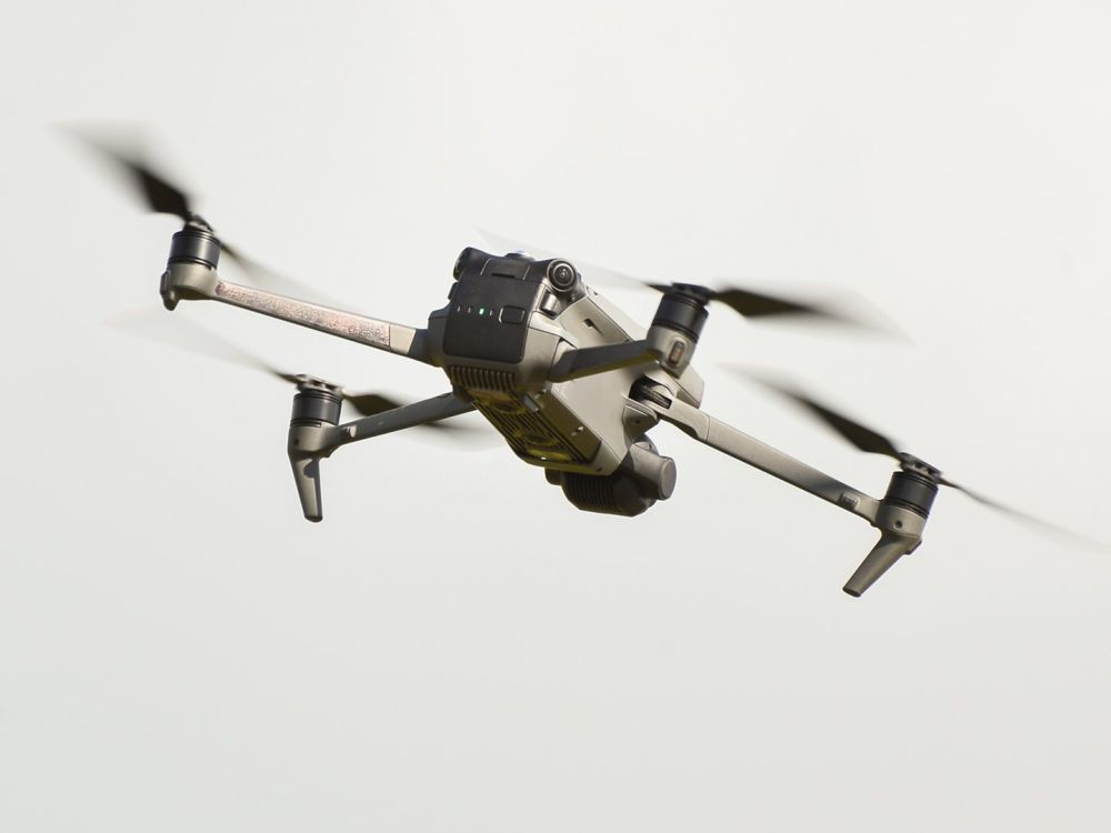 Сотрудники МЧС погибли при атаке БПЛА в Луганске