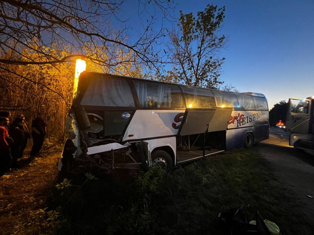 Смертельное ДТП с участием рейсового автобуса произошло в Крыму