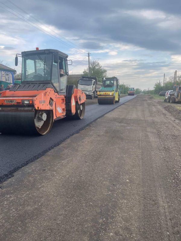 Воронежская область восстанавливает дорогу в Белокуракинском округе ЛНР