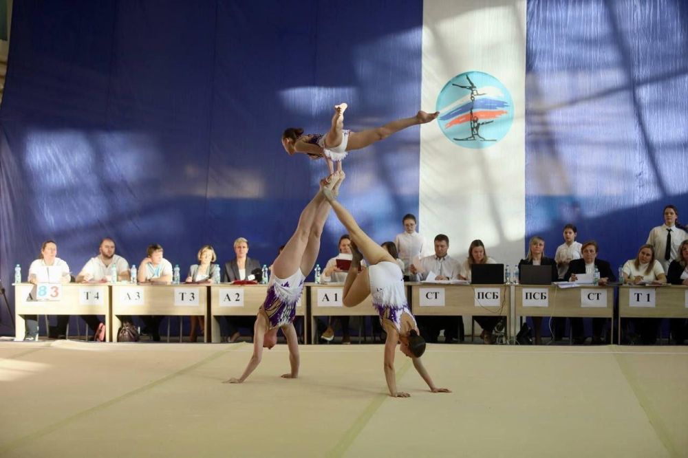 Акробаты из Стаханова примут участие в омских соревнованиях «Память»