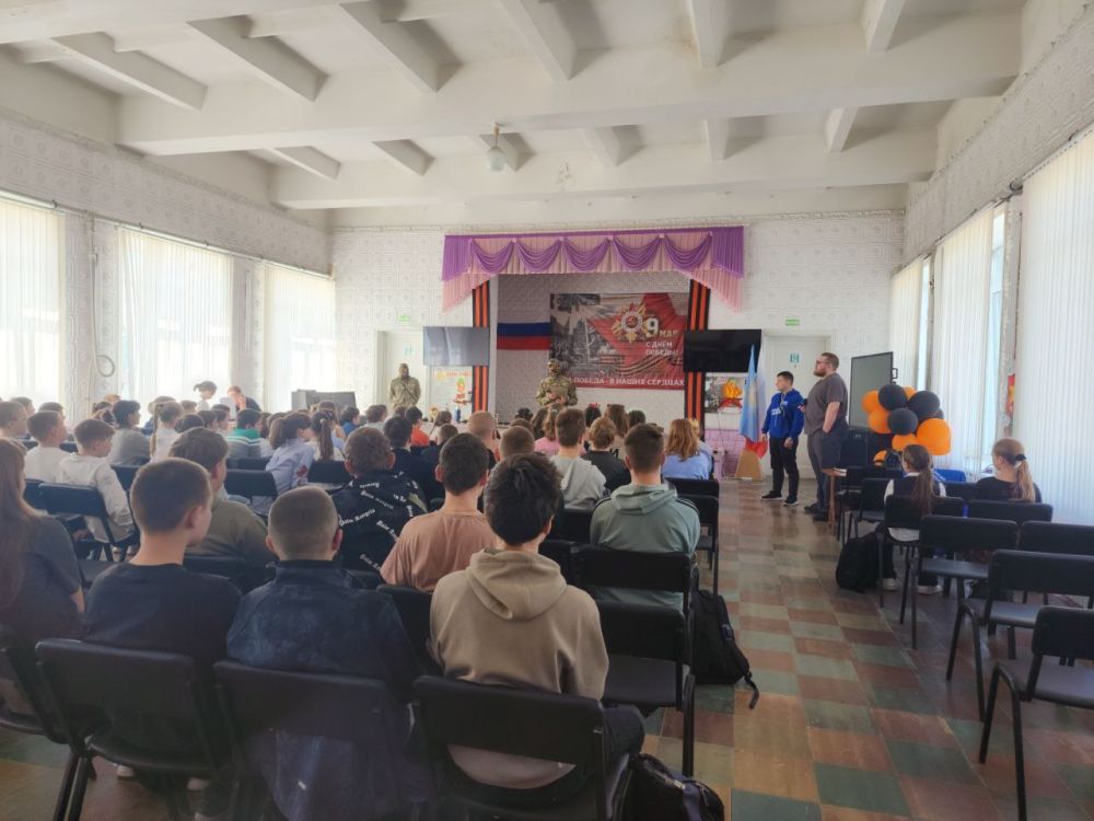 Северодонецкое местное отделение партии "ЕДИНАЯ РОССИЯ" продолжает проведение уроков для школьников по безопасному поведению с взрывоопасными предметами