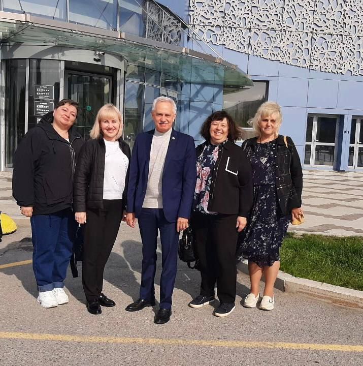 Инна Швенк: Во исполнение Карты действий уполномоченных по правам ребенка в субъектах Российской Федерации по вопросам организации комплексной помощи родителям, страдающим алкогольной или наркотической зависимостью...