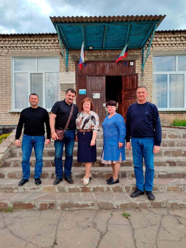 Делегация Ставрополья посетила подшефные учреждения в Антраците