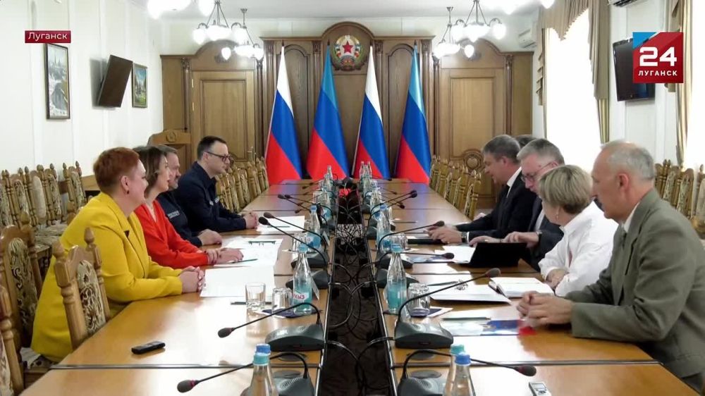 Глава ЛНР Леонид Пасечник провел встречу с представителями Федерального казначейства страны