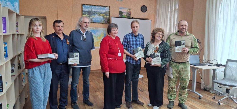 Патриотический десант «Строки, опаленные войной» высадился в Красном Луче