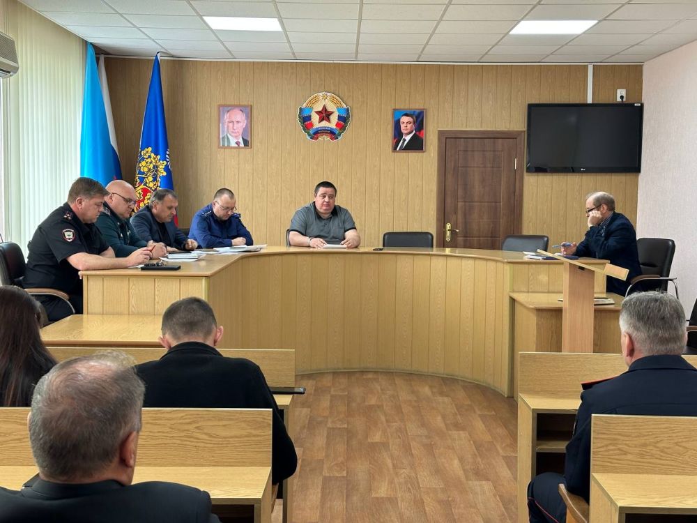 Андрей Рубанцов: Провёл заседание комиссии по предупреждению и ликвидации чрезвычайных ситуаций и обеспечению пожарной безопасности муниципального образования