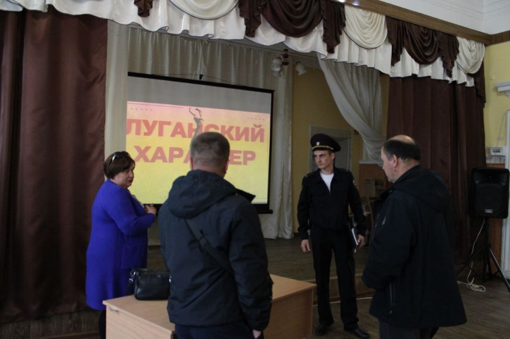 В Троицком муниципальном округе состоялся брифинг, организованный отделением ГИБДД ОМВД России «Троицкий» совместно с Администрацией Троицкого муниципального округа