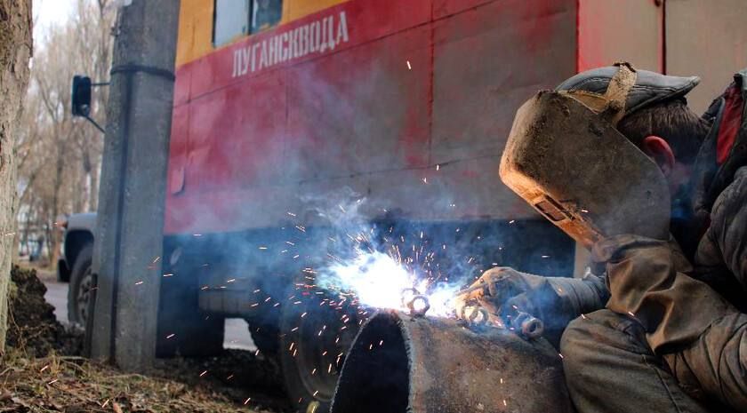 Специалисты Луганскводы и Мосводоканала в мае устранили около 120 повреждений водопроводов в столице Республики