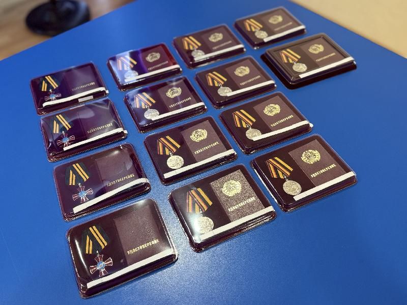 Денис Мирошниченко передал госнаграды Луганской Народной Республики для бойцов добровольческого отряда Барс 3 «Родина»