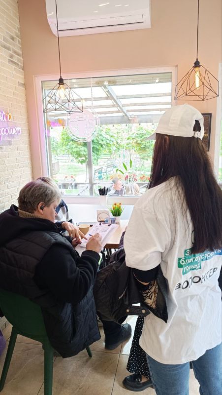 Сергей Козенко: Напоминаем, что Всероссийское голосование продолжается, и у вас еще есть возможность принять участие! Наши волонтеры усердно работают на точках без выходных и праздничных дней, готовы оказать любую помощь в...