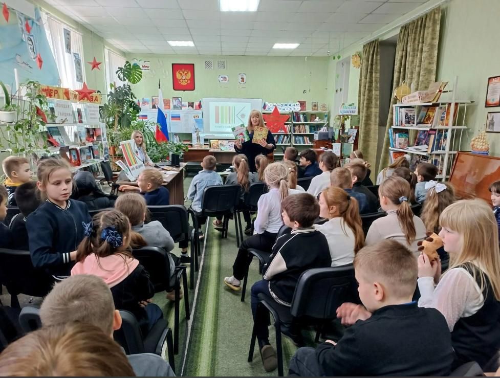 Андрей Рубанцов: В Ровеньках продолжается читательский проект «Книги объединяют: читаем книги Анастасии Сукгоевой»