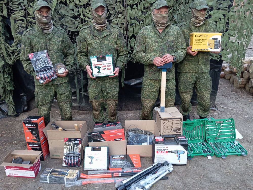 Депутаты оказали содействие в передаче адресной гуманитарной помощи и взяли на контроль ряд проблемных вопросов в ходе приемов граждан