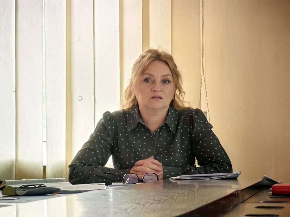 Под председательством заместителя Главы АГО Фомичевой Марины Владимировны состоялось очередное заседание Комиссии по делам несовершеннолетних и защите их прав городского округа муниципальное образование городской округ город...