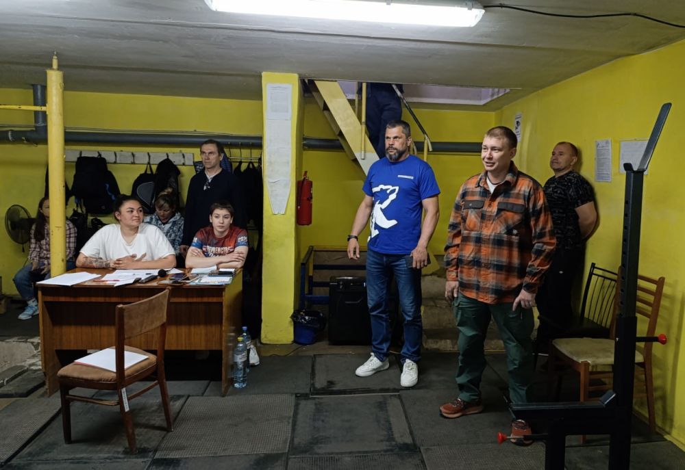 Евгений Шаталин: Принял участие в награждении первенства по классическому пауэрлифтингу в МБУ ДО «РСШ»