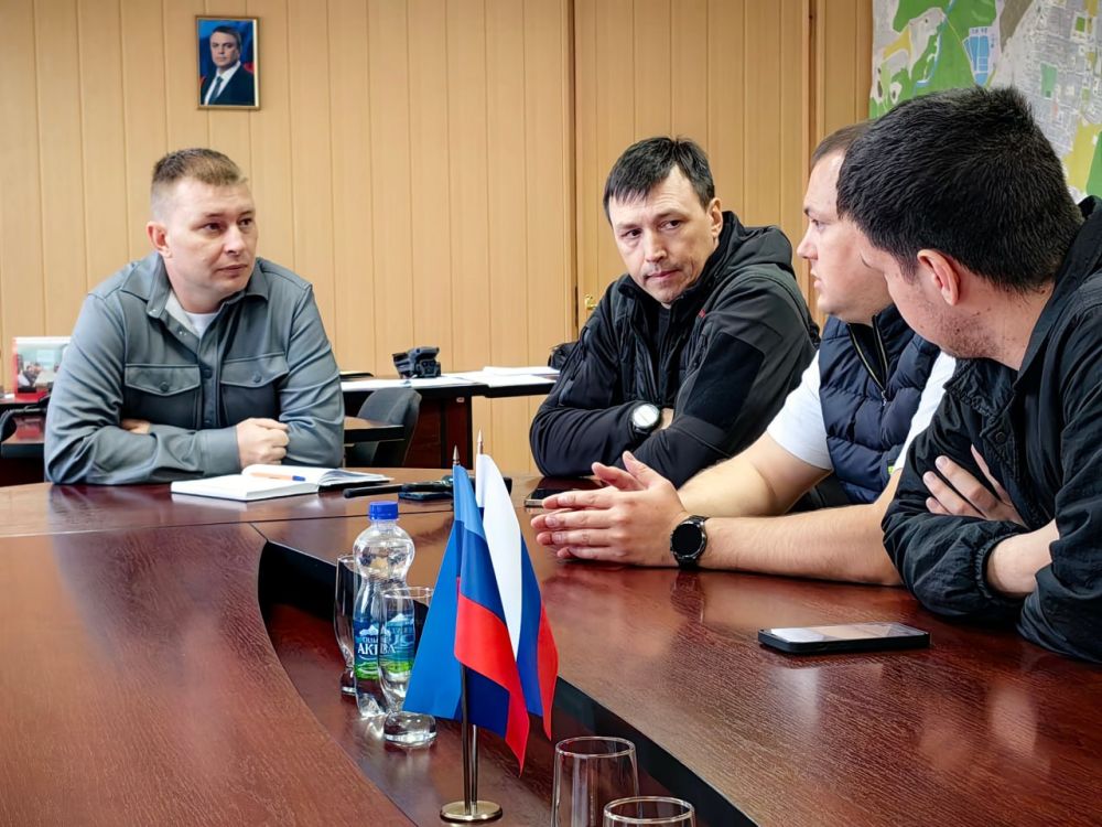 Евгений Шаталин: Встретился с Фанилем Аглиуллиным Заместителем Премьер-министра и Дамиром Шайдуллиным Первым заместителем министра строительства, архитектуры и ЖКХ Республики Татарстан