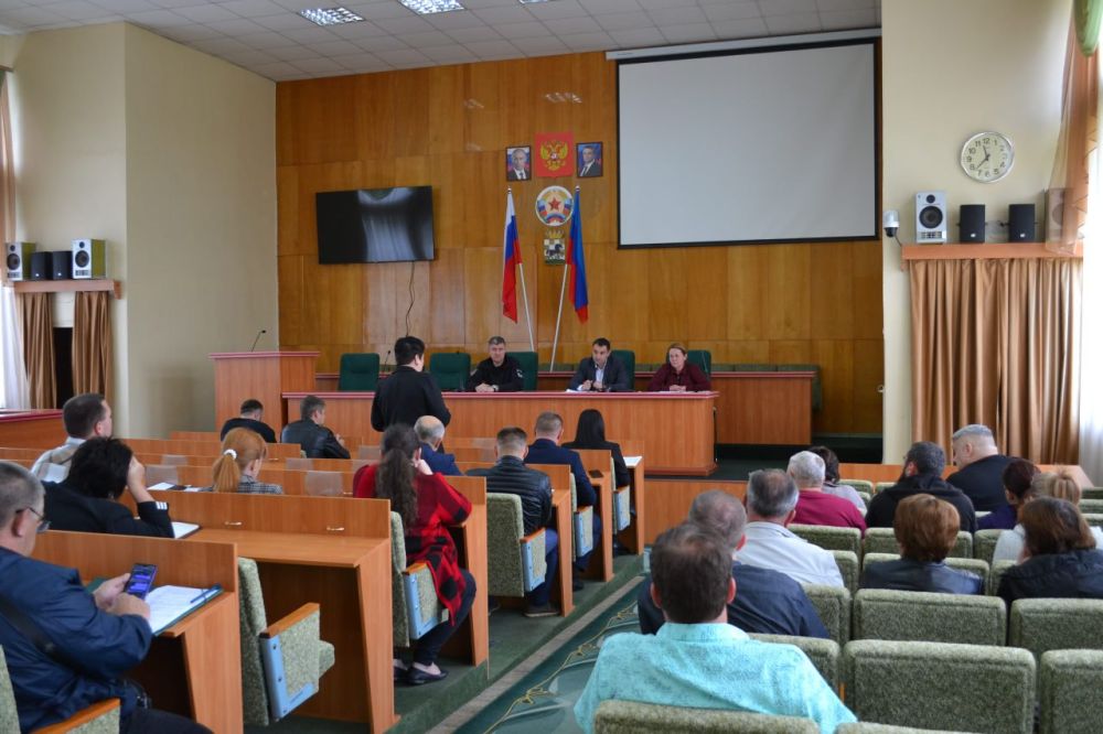 Владимир Чернев: Принял участие в выездном совещании Министерства топлива, энергетики и угольной промышленности Луганской Народной Республики