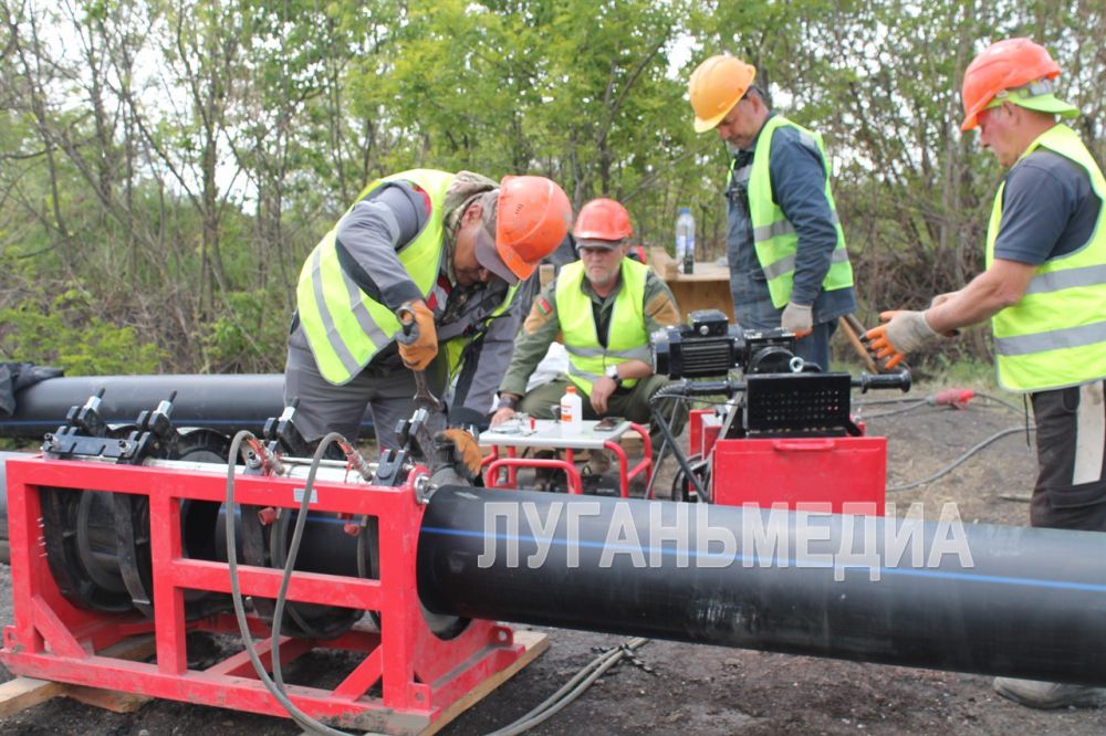 Реконструкцию напорного коллектора КНС «Северная» ведет в Брянке регион-шеф в рамках реализации Специального инфраструктурного проекта