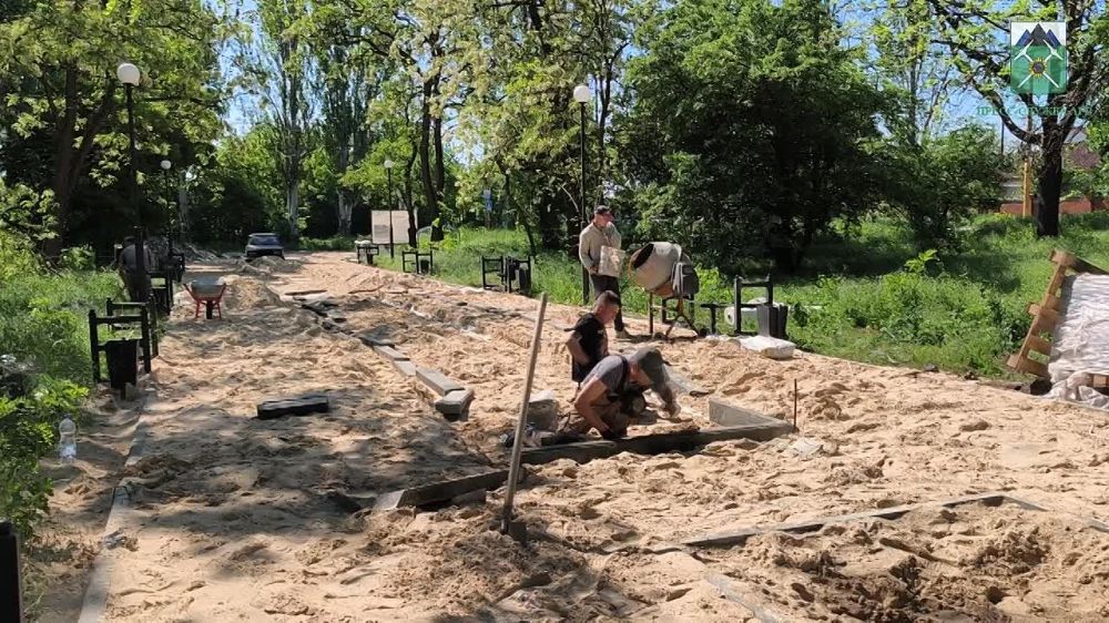 Евгений Морозов: В рамках федерального проекта «Формирование комфортной городской среды» национального проекта «Инфраструктура для жизни» в Брянке ведется благоустройство сразу пяти общественных пространств