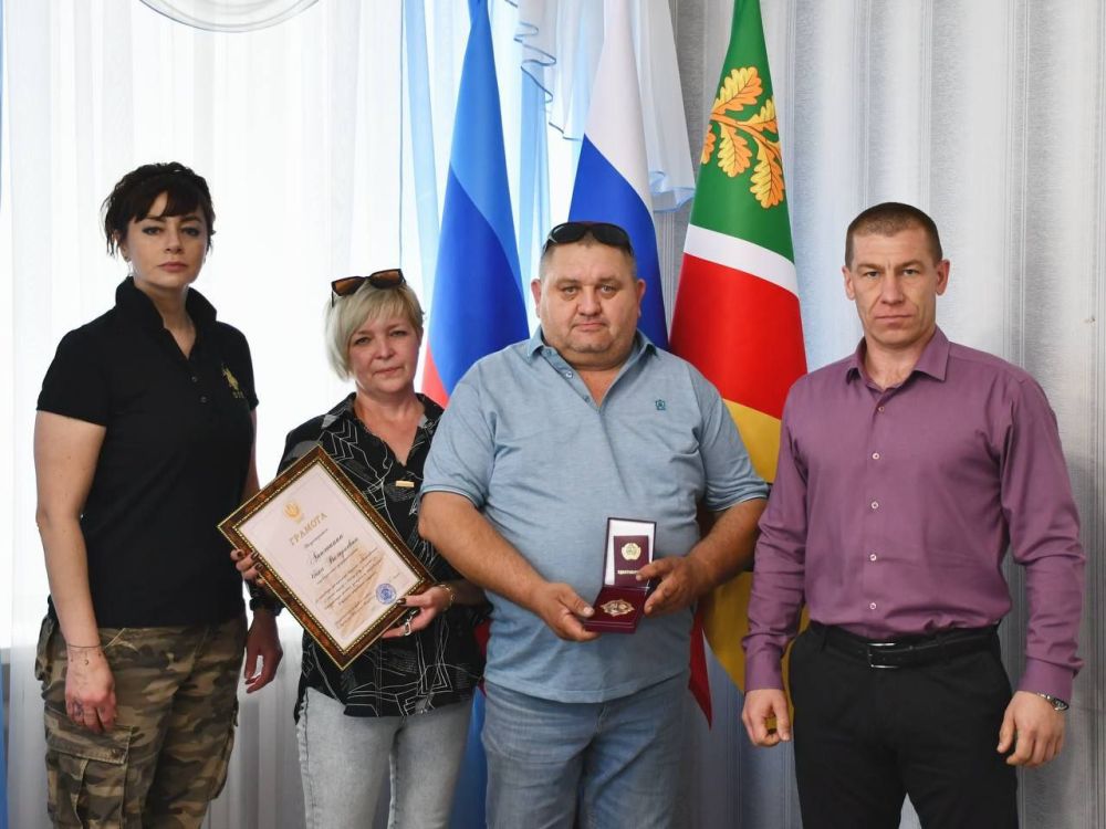 Сергей Колягин: По поручению Президента Российской Федерации Владимира Владимировича Путина Министерством промышленности и торговли Российской Федерации было передано в адрес Министерства промышленности и торговли Луганской...