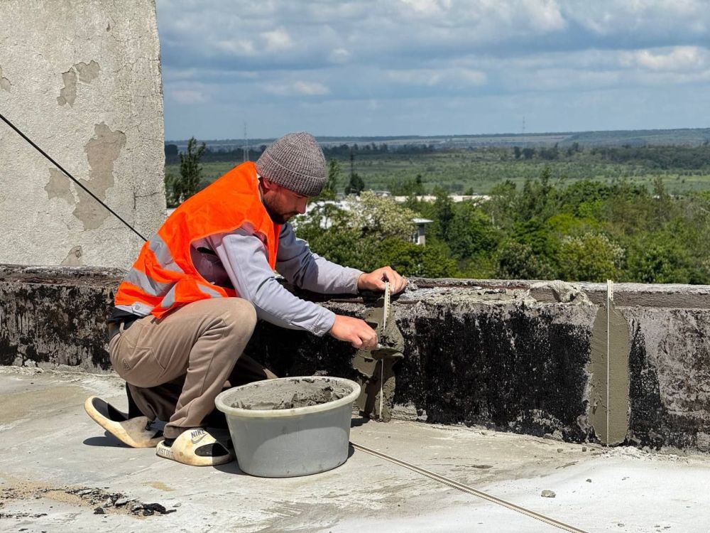 Шеф-регион восстанавливает в Первомайске порядка 30 объектов
