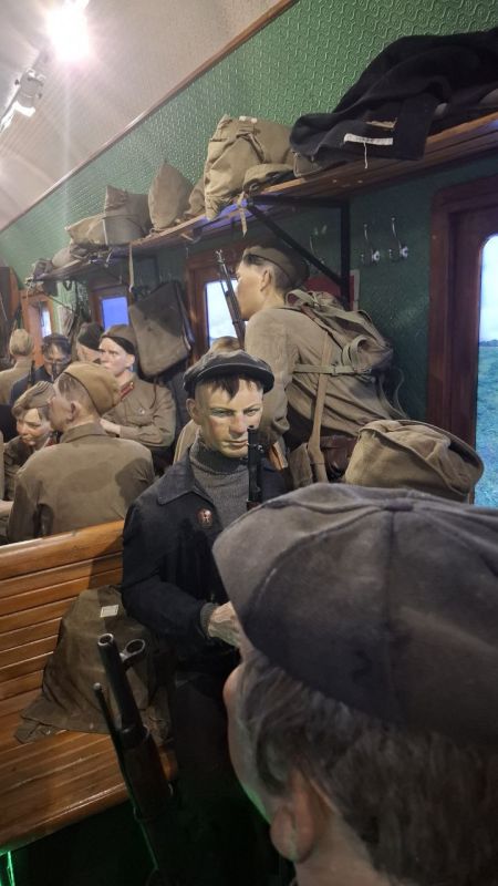 Сергей Козенко: Сегодня в Луганск прибыл уникальный передвижной музей на железнодорожной платформе — «Поезд Победы»