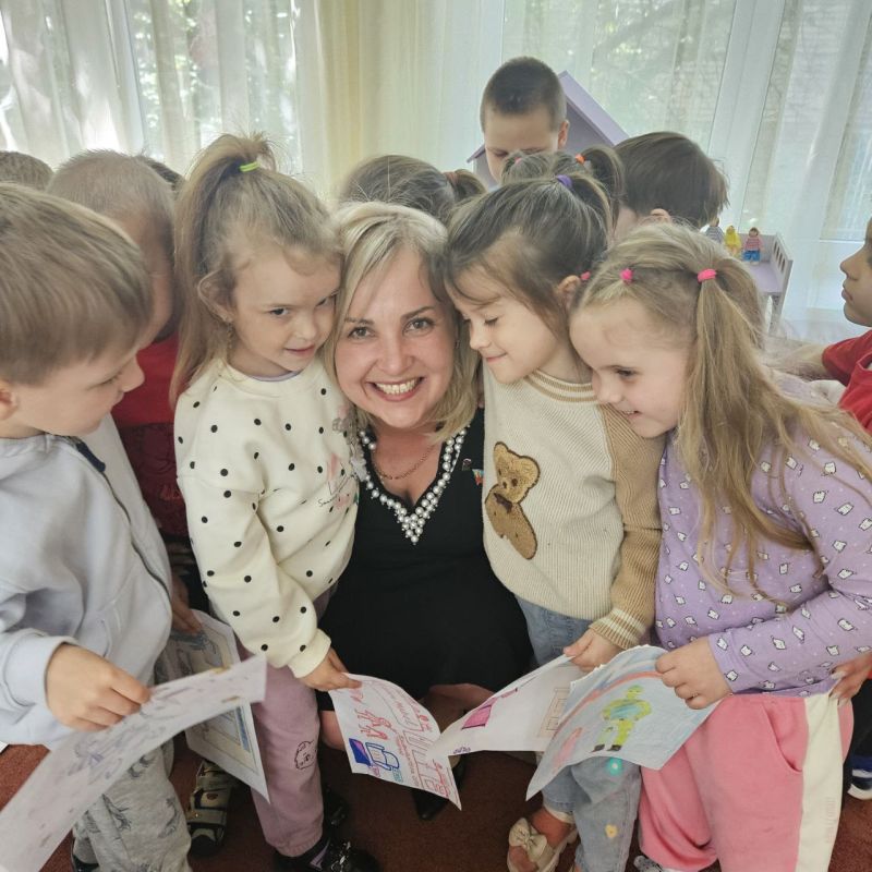 Константин Бутримов: МЕЧТЫ О БУДУЩЕМ РОЖДАЮТСЯ В «ПЛАНЕТЕ ДЕТСТВА»: ЮНЫЕ ЛУГАНЧАНЕ ВЫБИРАЮТ СВОЕ БУДУЩЕЕ С ПРОЕКТОМ «ВЫБИРАЙ СВОЕ» «ЕДИНОЙ РОССИИ»