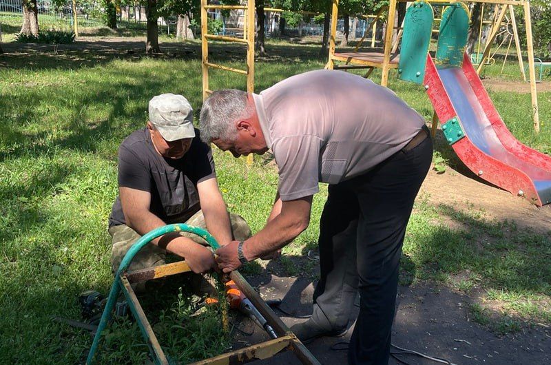 В Суходольске проводят работы по благоустройству