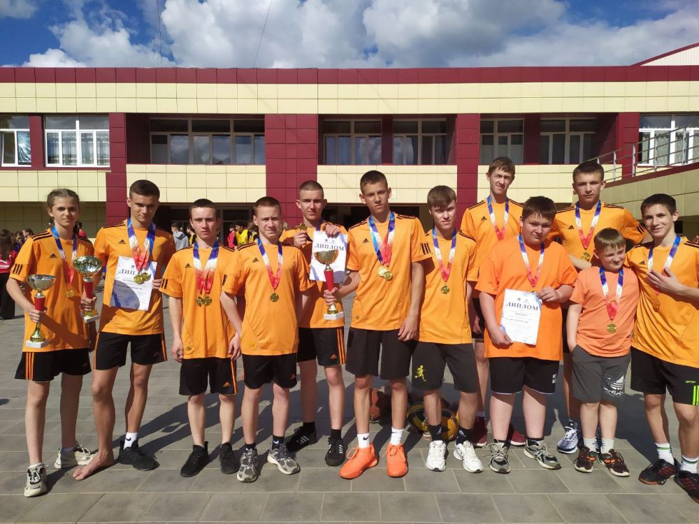 Владимир Чернев: Наш округ показал отличный результат на III региональном этапе Спартакиады школьных спортивных клубов, посвящённой 80-летию Победы в Великой Отечественной войне!