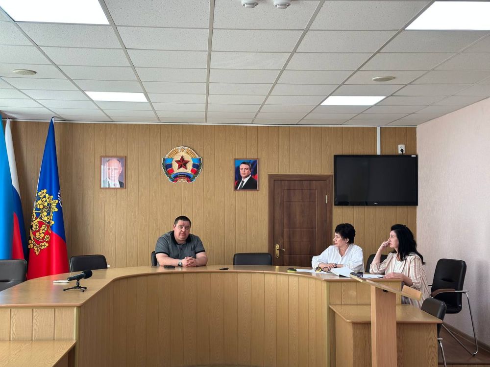 Андрей Рубанцов: Сегодня провел рабочее совещание с представителями учреждений культуры, спорта, образования, дополнительного образования, посвящённое организации мероприятий по вопросу проведения основных знаковых...