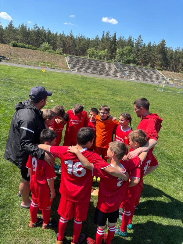 В Луганской Народной Республике продолжается Первенство по футболу среди детских команд