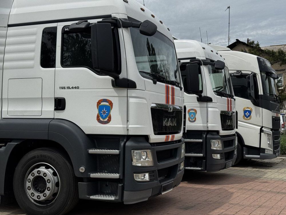 Сергей Колягин: Прибывшая в Луганскую Народную Республику при поддержке Главы Леонида Ивановича Пасечника гуманитарная помощь, была доставлена и в городской округ город Первомайск в количестве трех фур