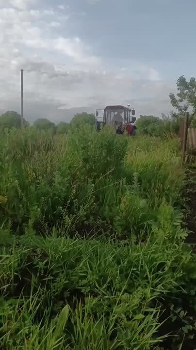 В связи с высоким уровнем пожароопасности в Республике, проводится опашка территорий