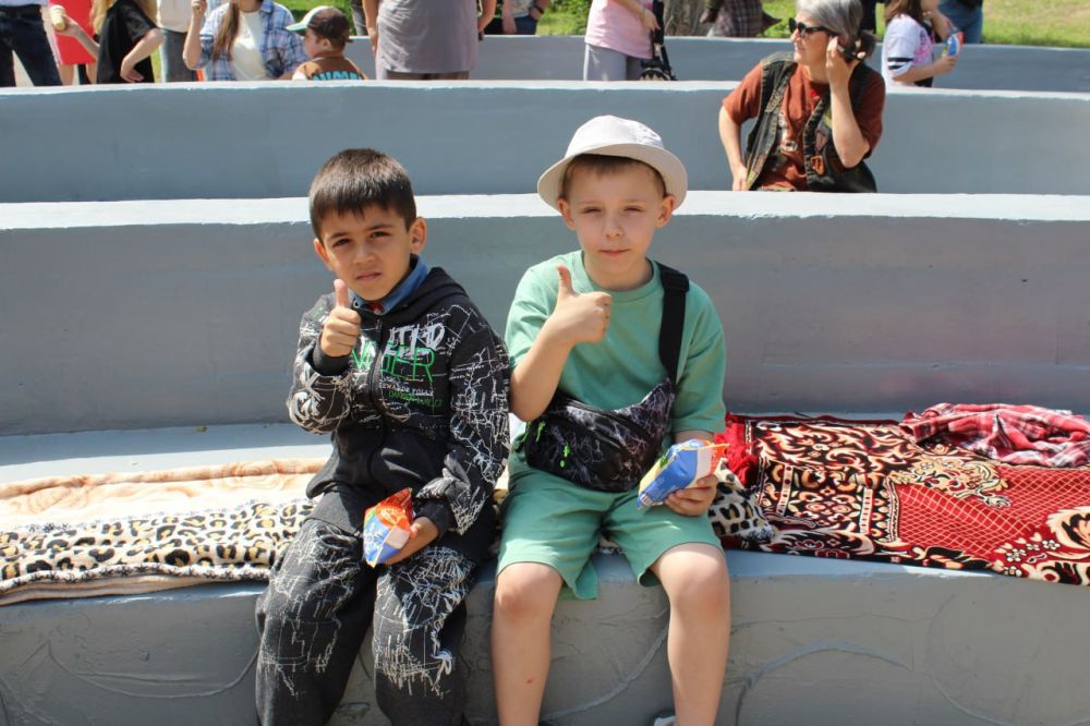 Сергей Козенко: В Краснодоне с самого утра царит атмосфера радости и улыбок