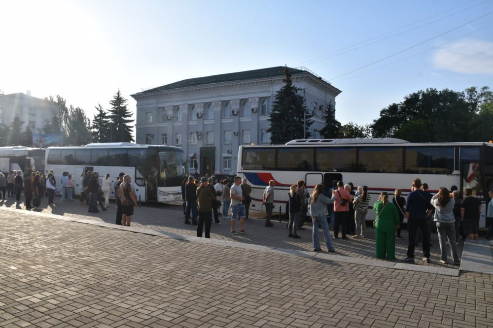 Сергей Козенко: Сегодня, 1 июня, в Международный день защиты детей, краснодонские школьники получили долгожданный и особенный подарок от шефа региона — Тюменской области