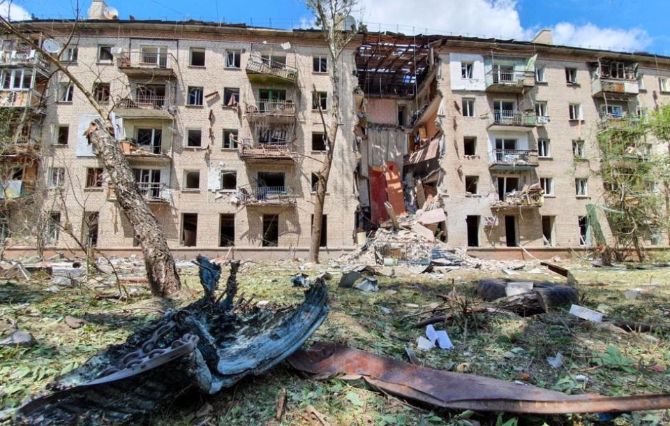 ВСУ обстреляли город Краснодон в ЛНР